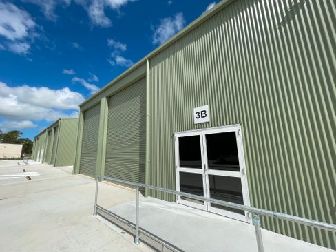 Shed 3B/6-8 Navelina Court, DUNDOWRAN QLD 4655