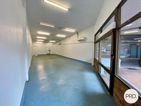 Shop 5/157-159 Shute Harbour Road, CANNONVALE QLD 4802