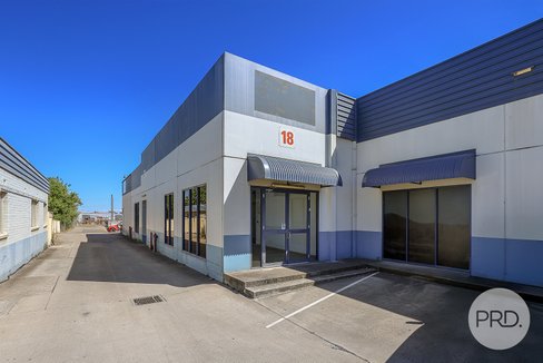 Unit 18/84-92 Barnes Street, TAMWORTH NSW 2340