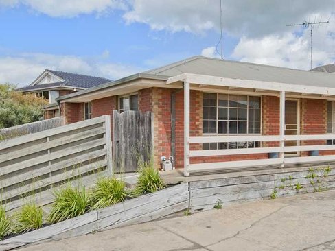 Unit 2,19 Donvale Drive Leopold 3224