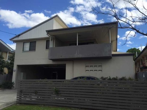 Unit 2/25 Railway Parade, NUNDAH QLD 4012