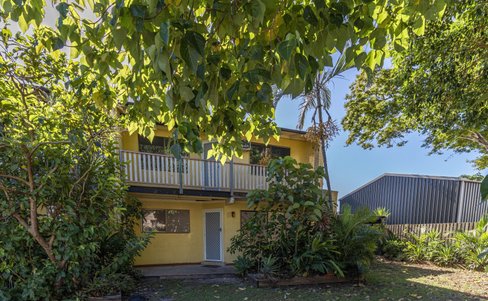 Unit 3/10 Hibiscus Street, URANGAN QLD 4655