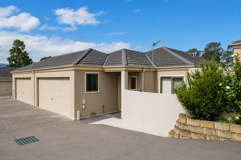 Unit 3/122 Bong Bong Road, HORSLEY NSW 2530