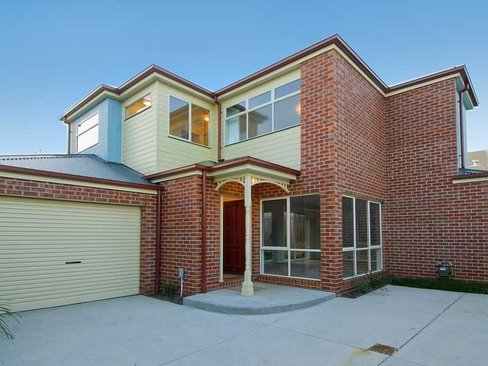 Unit 3,4 Mervyn Street Newtown 3220