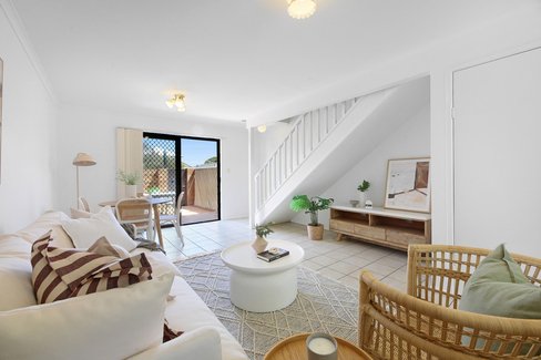 Unit 3/77 Sunshine Parade, MIAMI QLD 4220