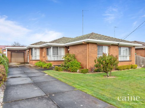 9 Waldemar Street Wendouree 3355