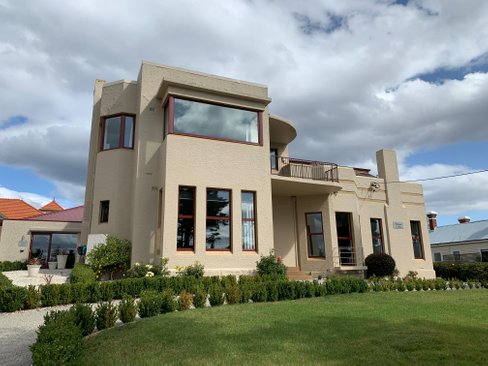 Young Suite/23 Stoke Street, NEW TOWN TAS 7008