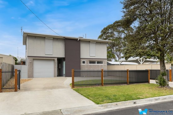 2 Waverley Court, Paynesville