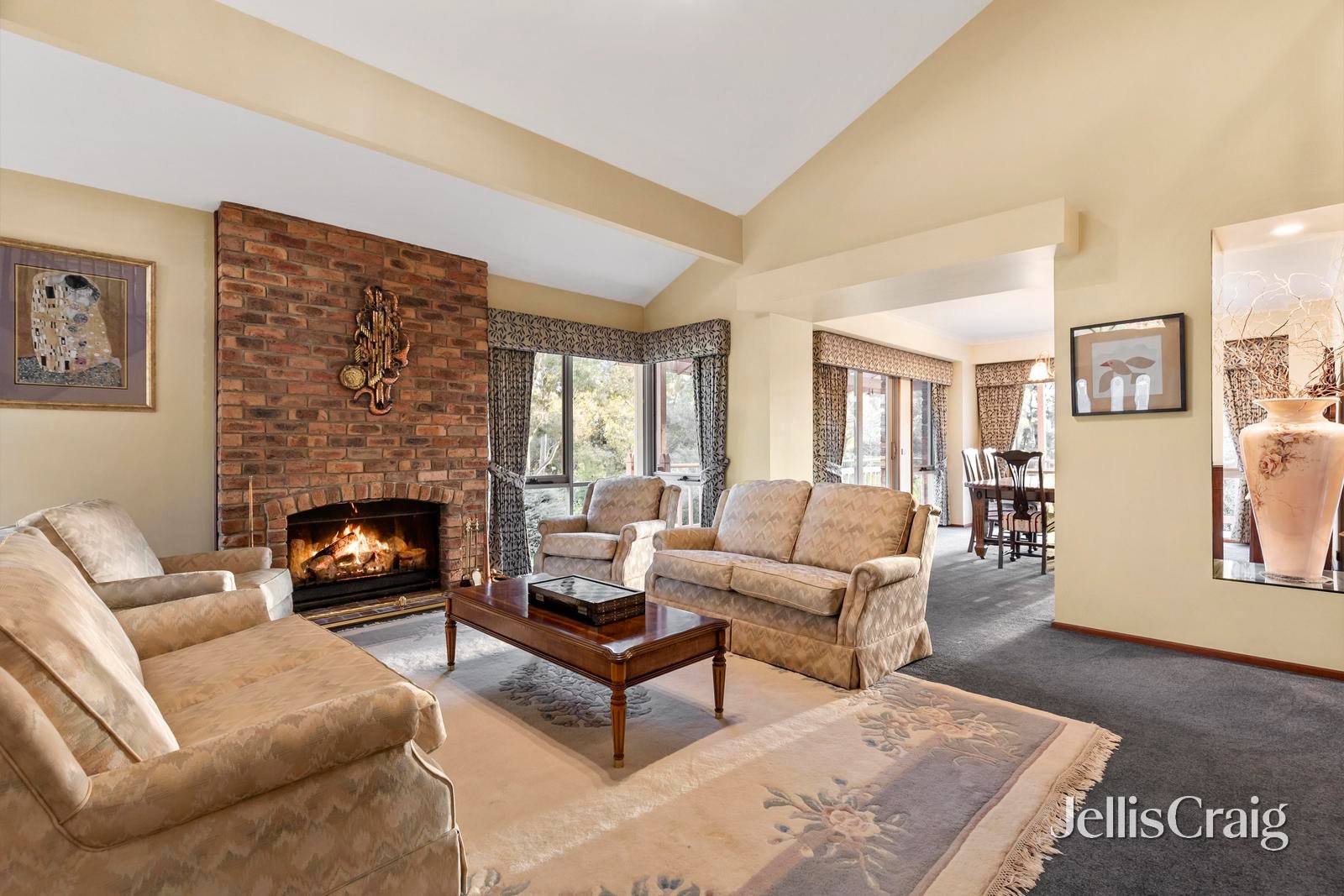 1-2 Read Street, Templestowe image 4