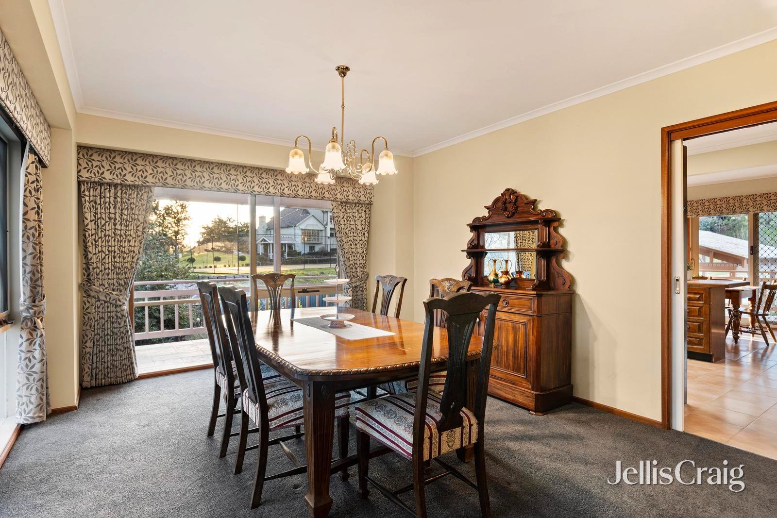1-2 Read Street, Templestowe image 8