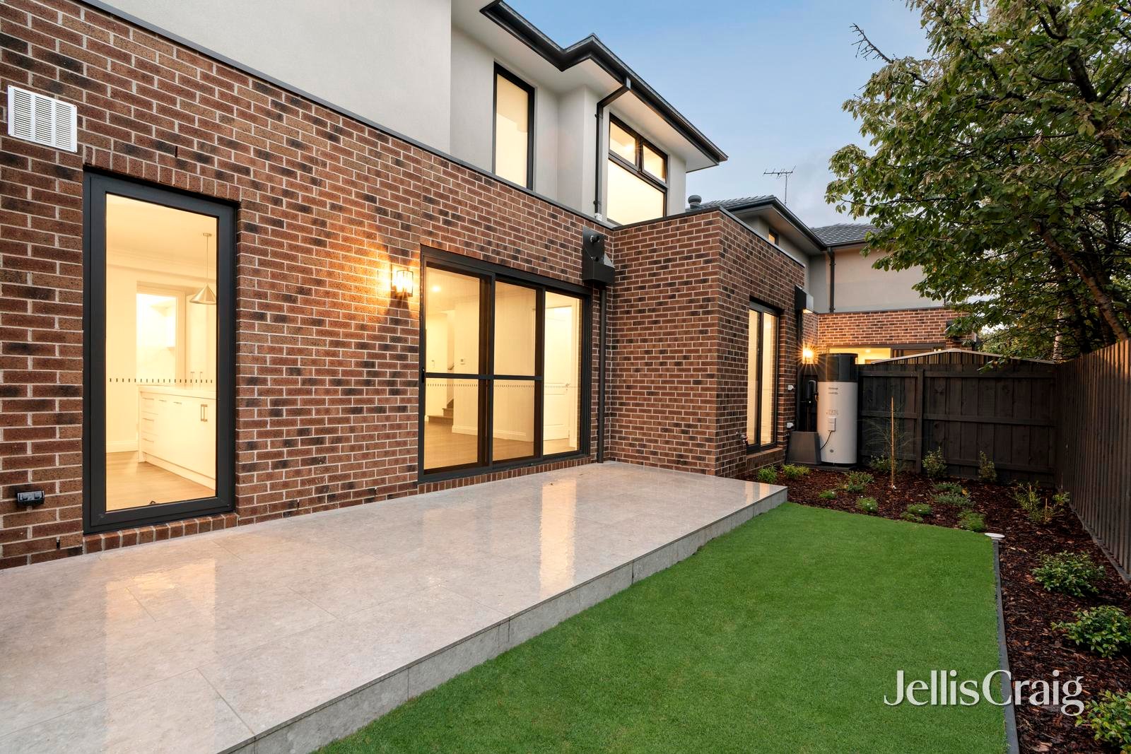 1 & 2/1 Bridget Street, Glen&nbsp;Waverley image 22