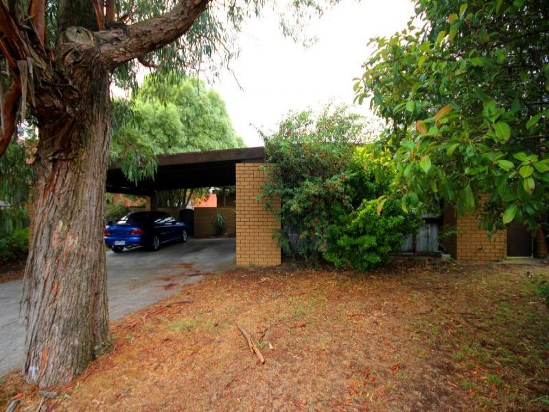 1 & 2/104 Moola Street, Ballarat North image 9