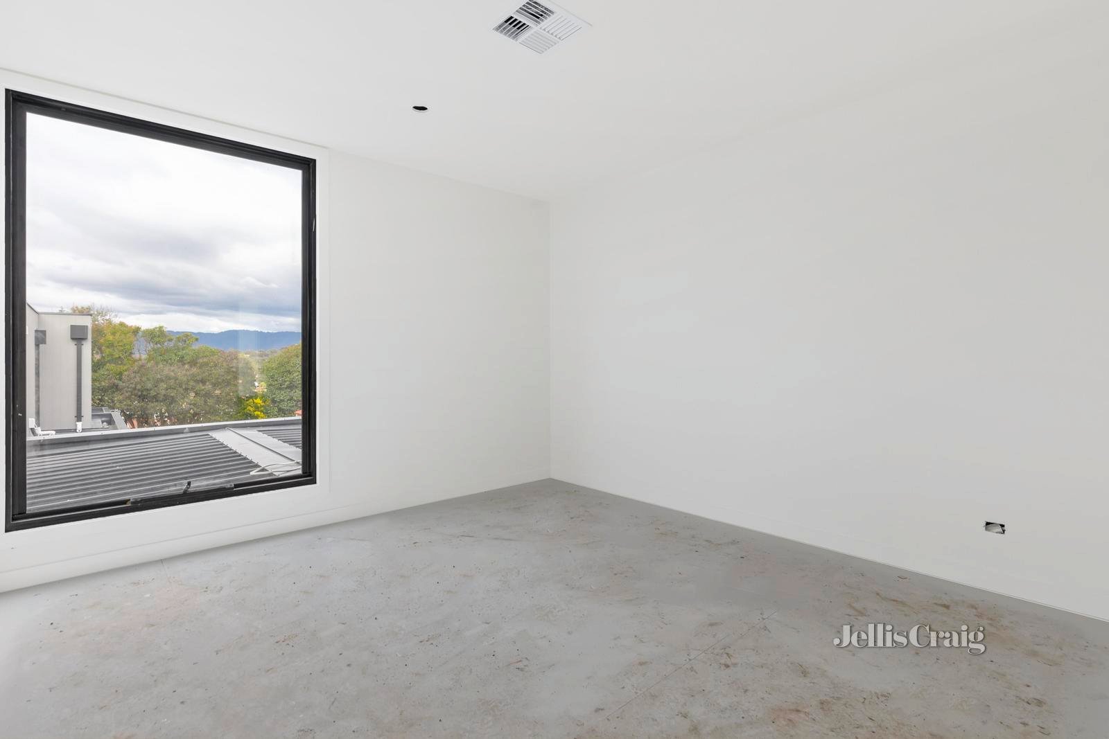 1 & 2/19 Anzac Street, Croydon image 12