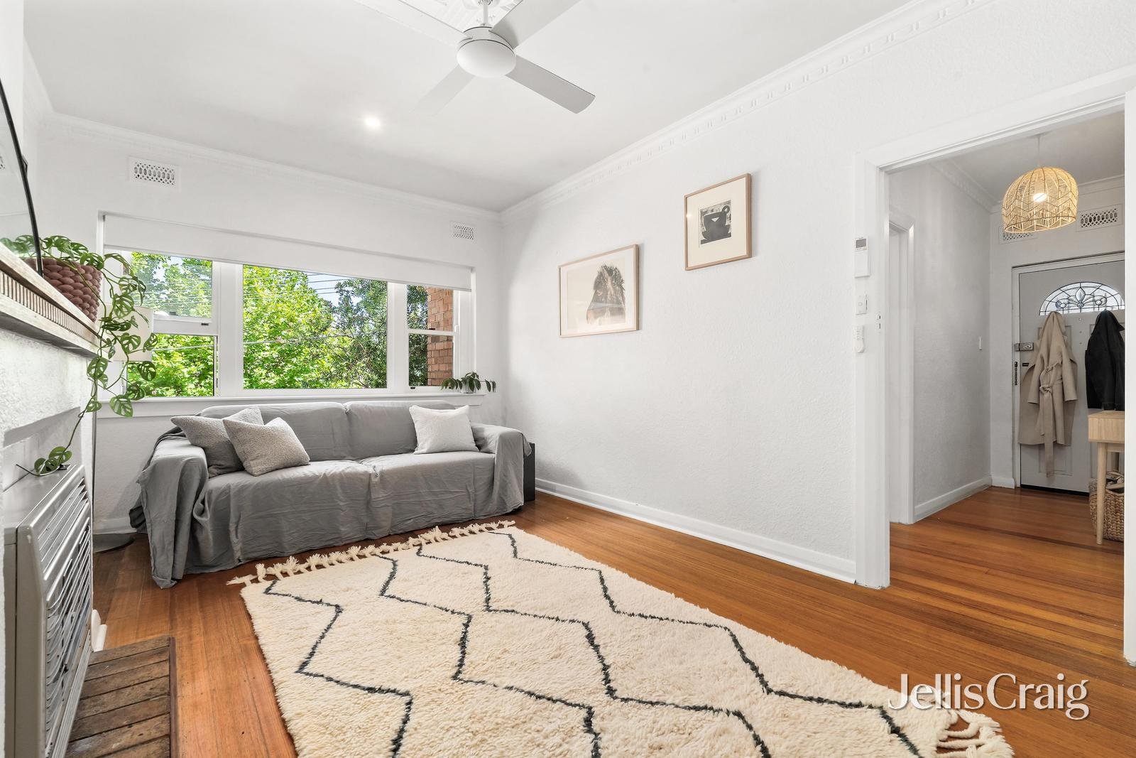 1 & 2/1A Kingsley Street, Elwood image 2