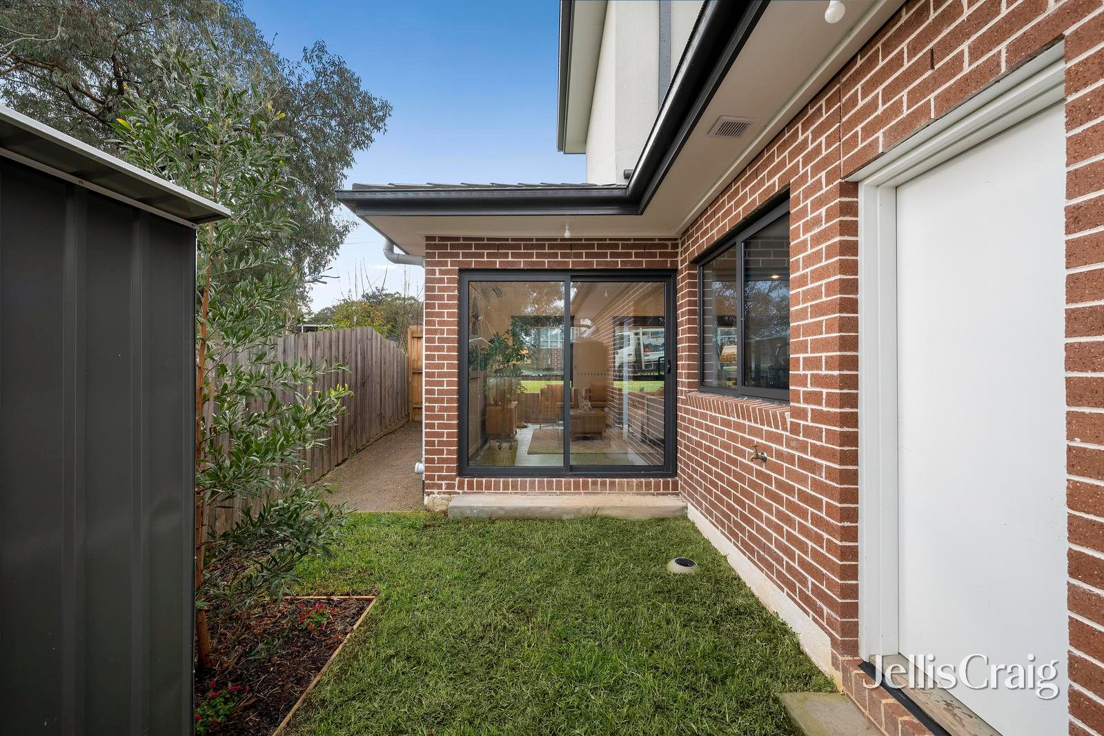1-2/28 Highland Crescent, Mooroolbark image 15