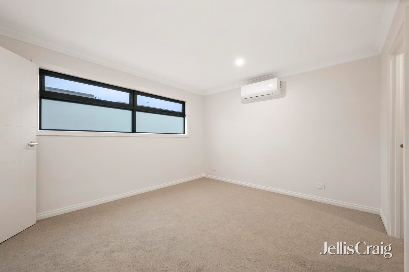 1-2/28 Highland Crescent, Mooroolbark image 23