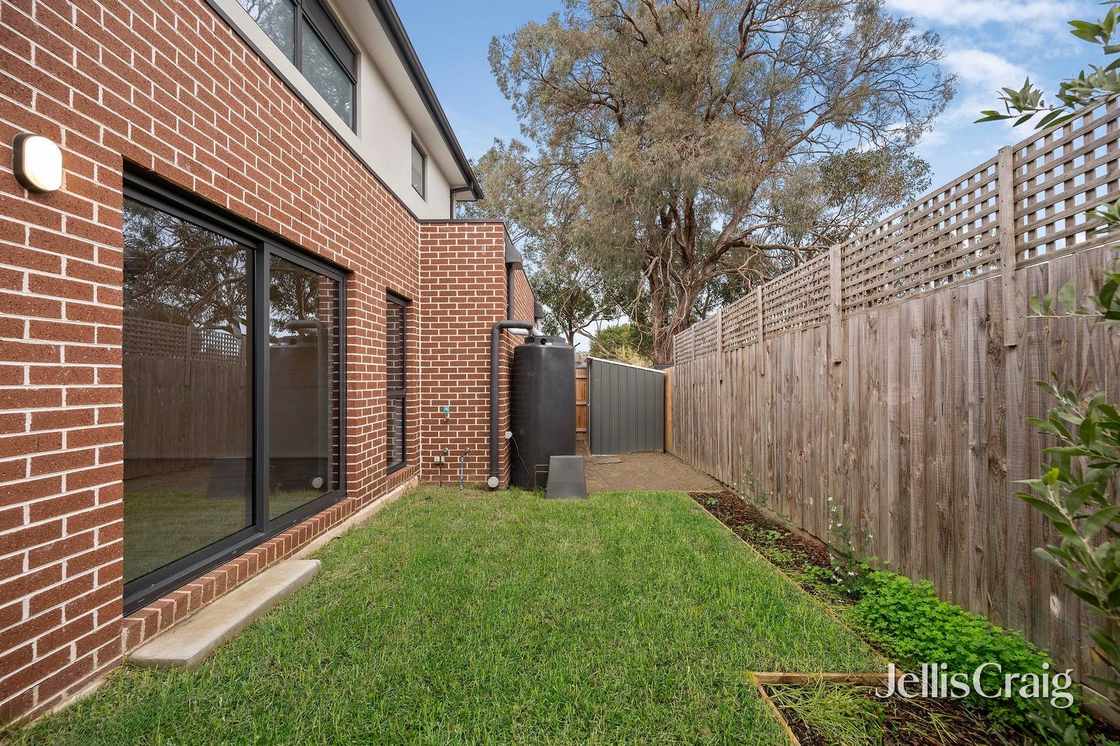1-2/28 Highland Crescent, Mooroolbark image 29