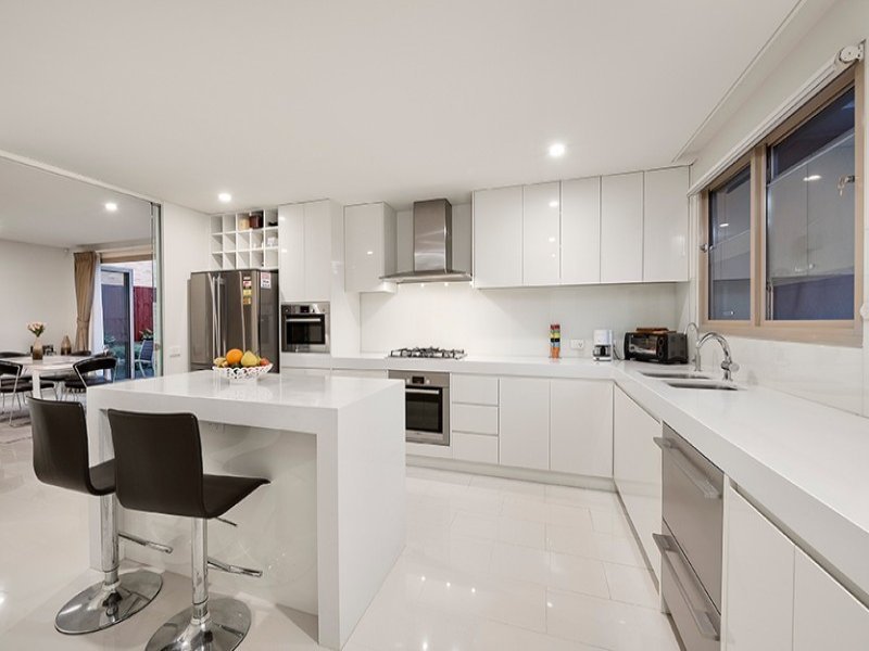 1 & 2/555 Whitehorse Road, Surrey Hills image 3
