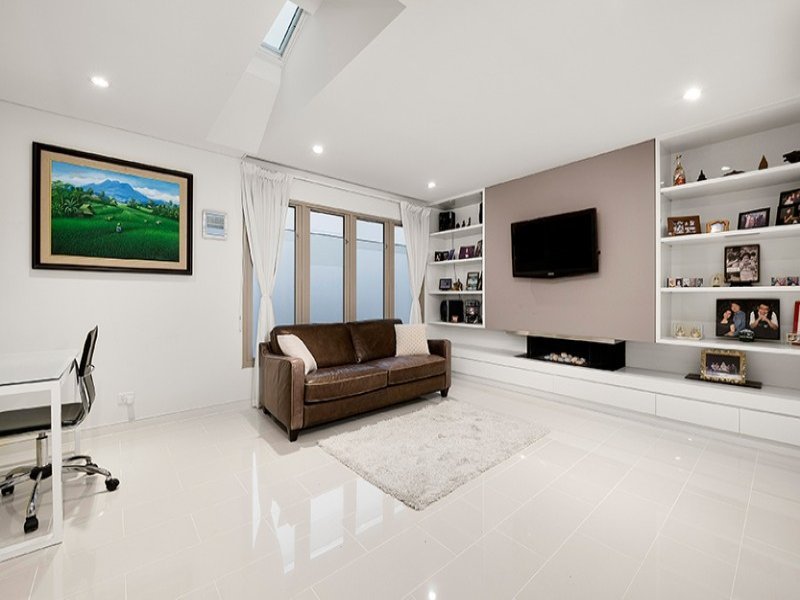 1 & 2/555 Whitehorse Road, Surrey Hills image 5