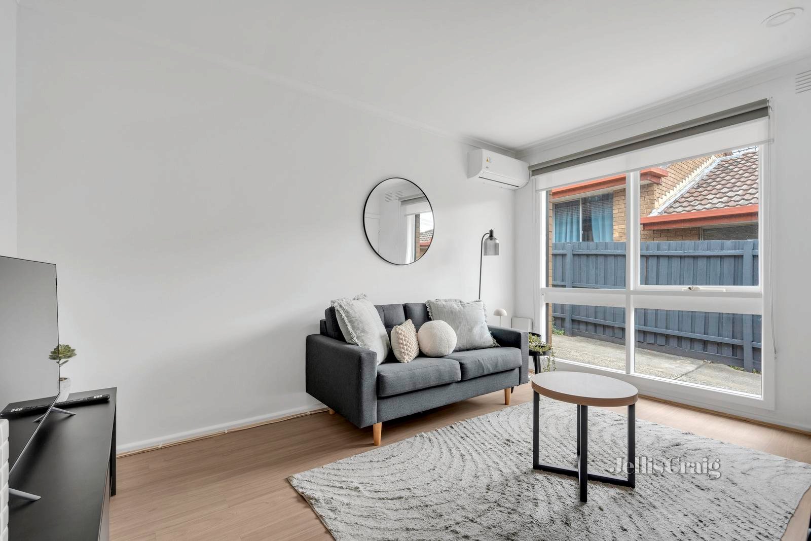 1-2/6 Dalgety Street, Brunswick West image 2