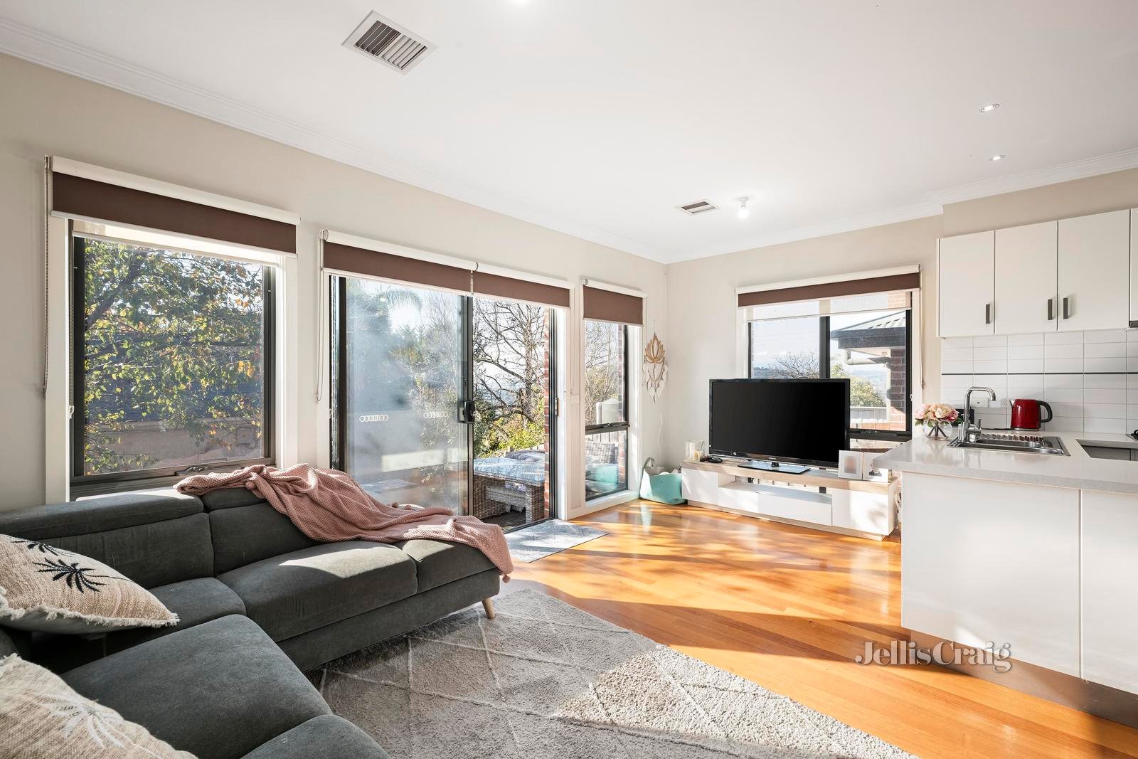 1 & 2/63 Victoria Road, Chirnside Park image 13