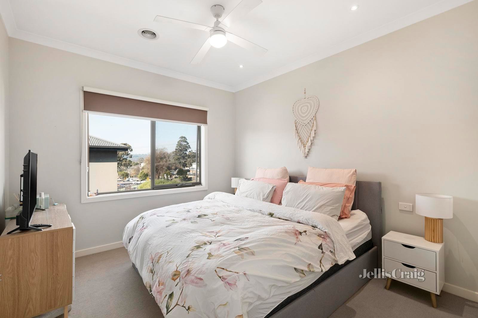 1 & 2/63 Victoria Road, Chirnside Park image 15