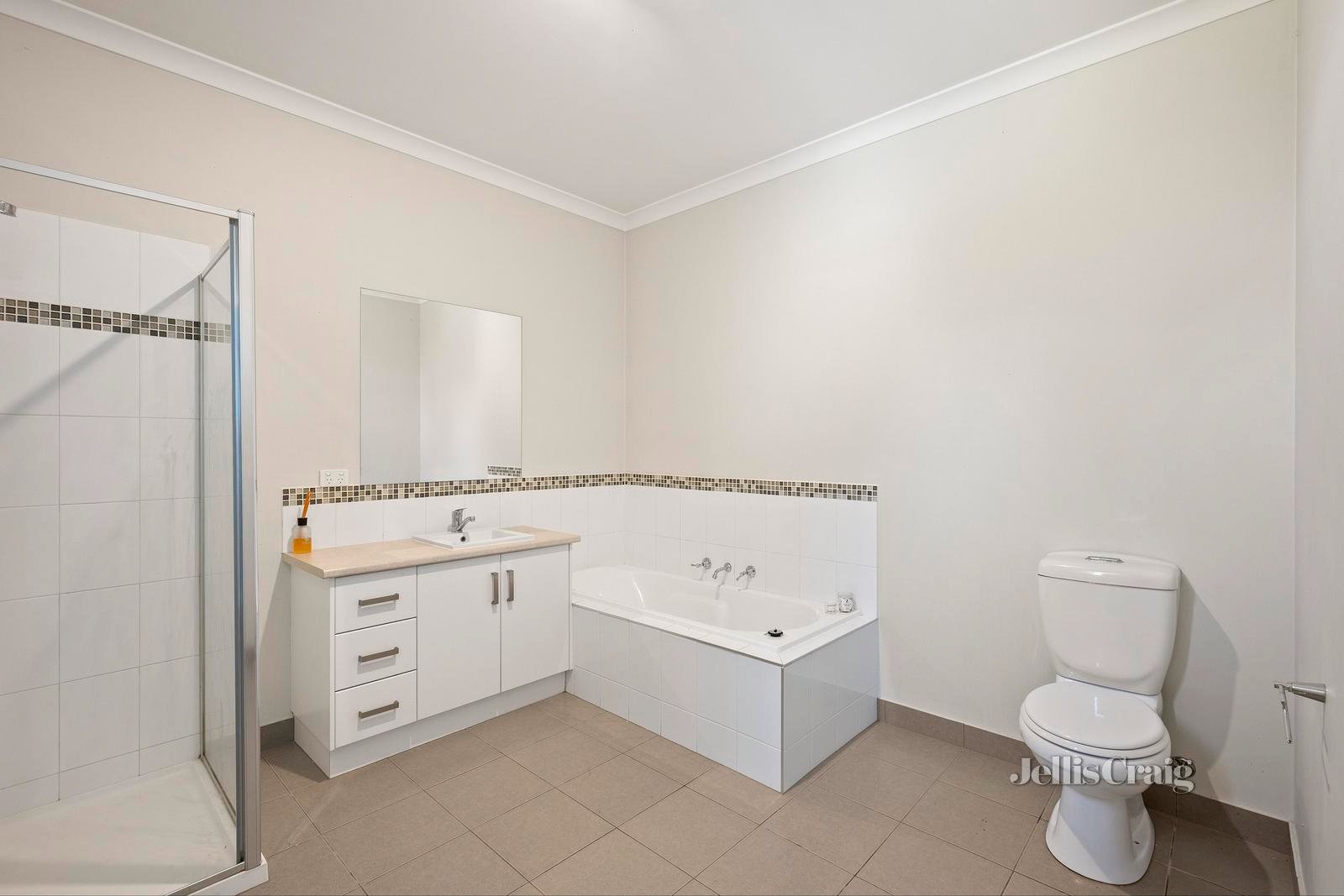 1 & 2/63 Victoria Road, Chirnside Park image 21