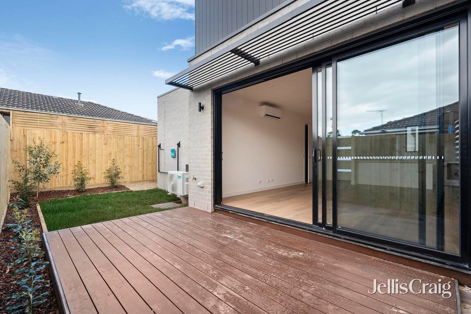 1-4/12 Emma Road, Croydon image 10