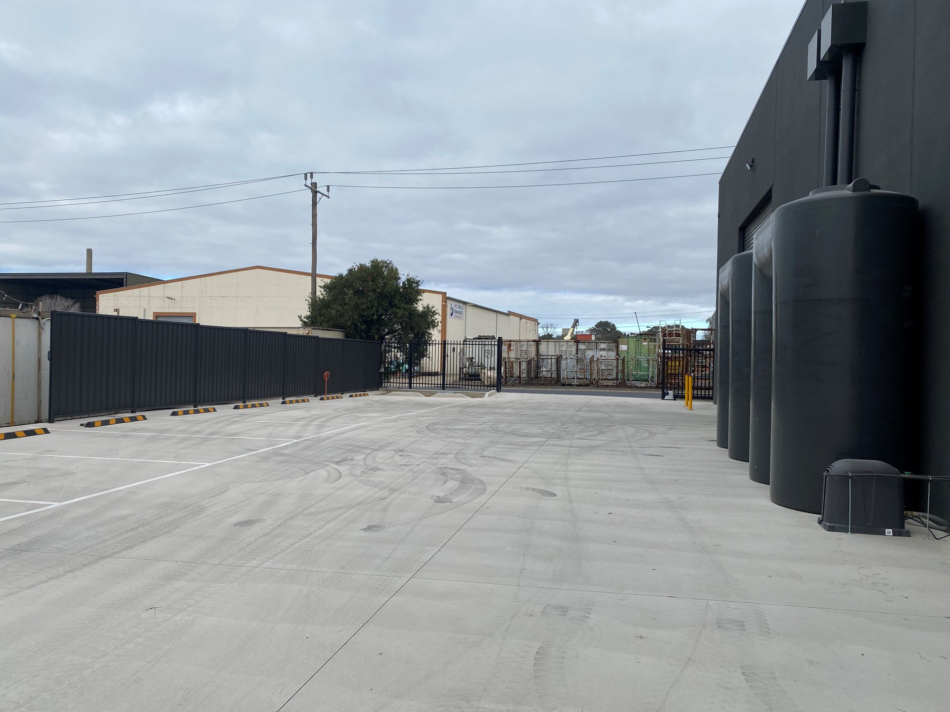 1-5/2 Greta Street, North Shore image 7