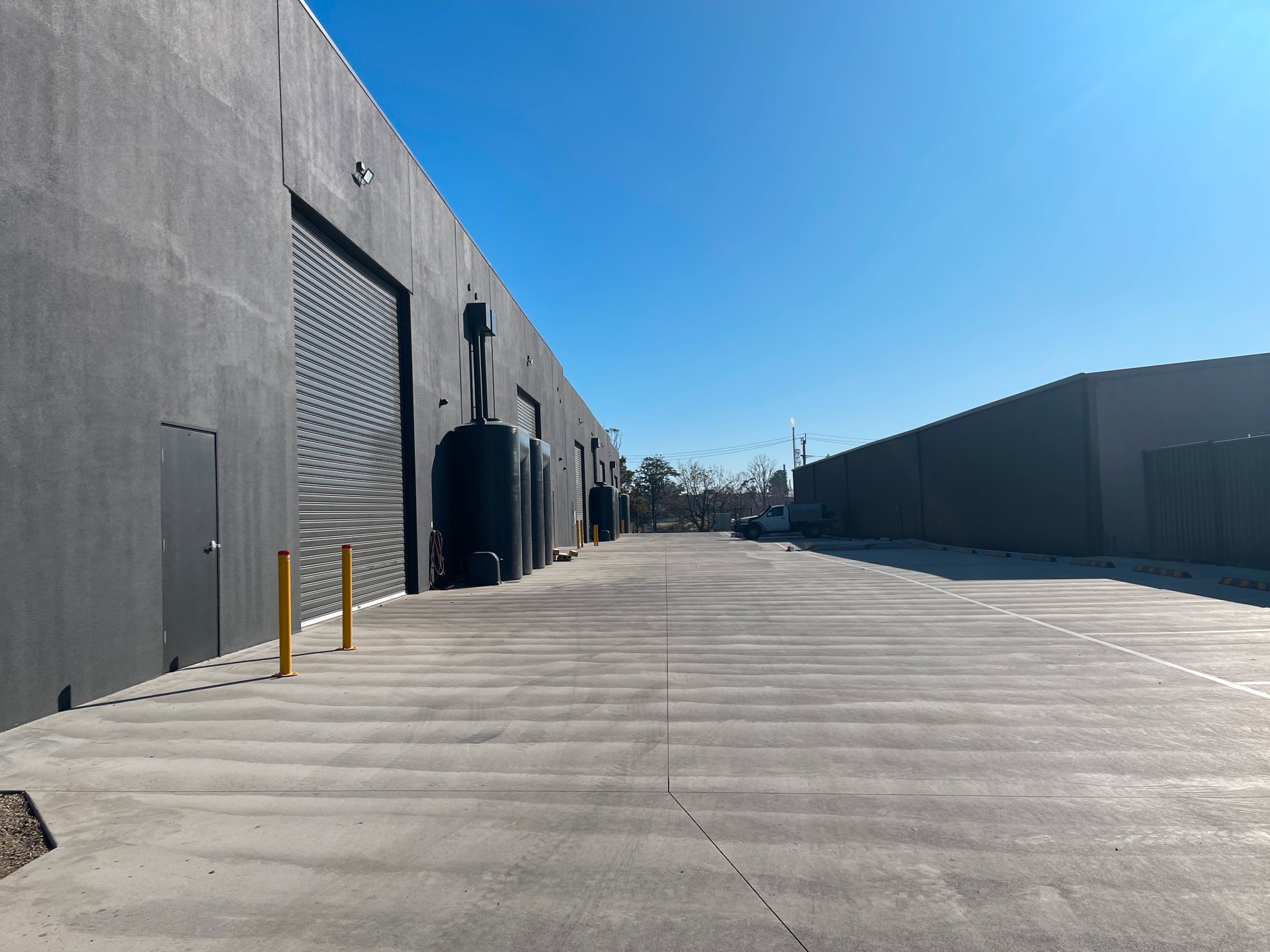 1-5/2 Greta Street, North Shore image 3