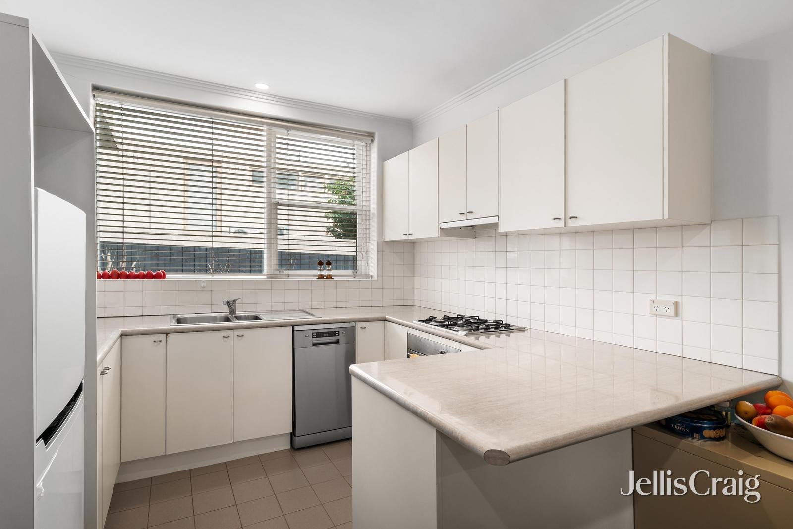 1-5/39 Ross Street, Toorak image 7