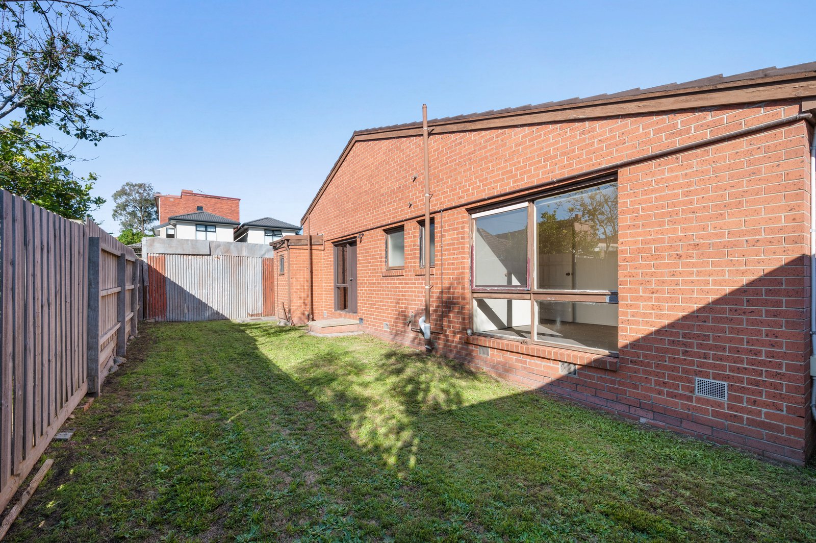 Property Gallery Thumbnail 14