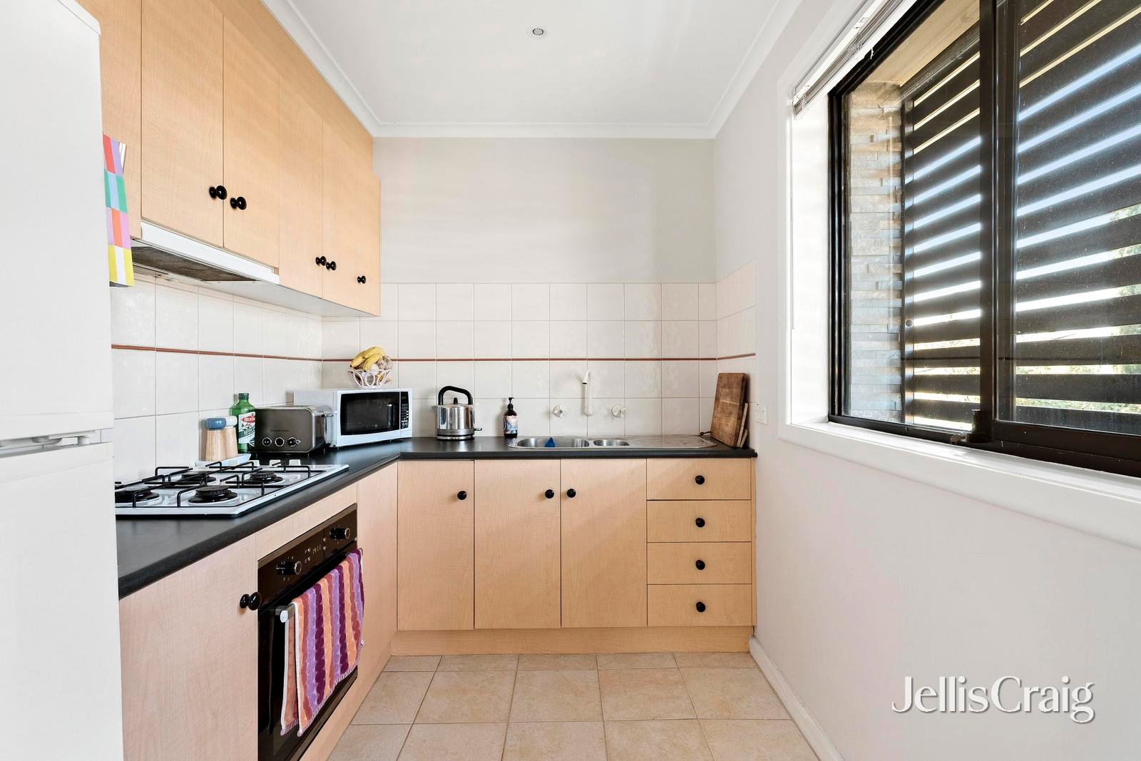 1-6/1 Collins Street, Essendon image 5