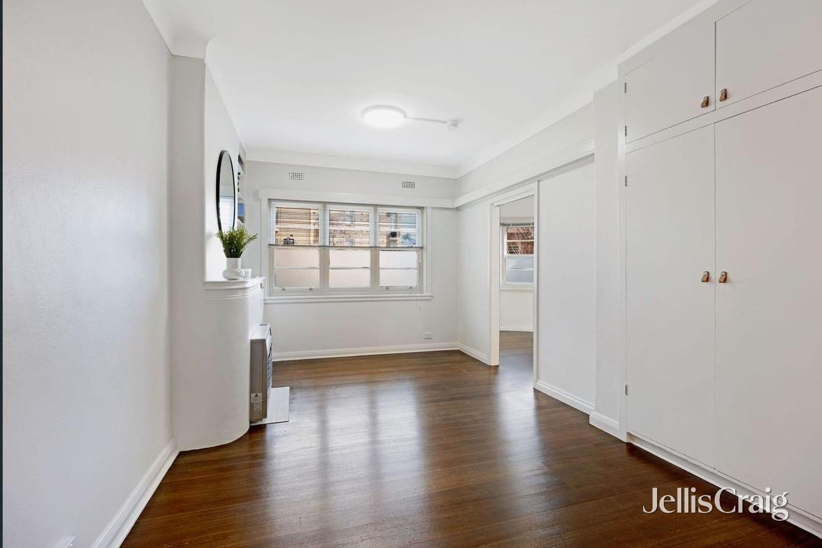 1-6/6 Garden Avenue, East Melbourne image 5