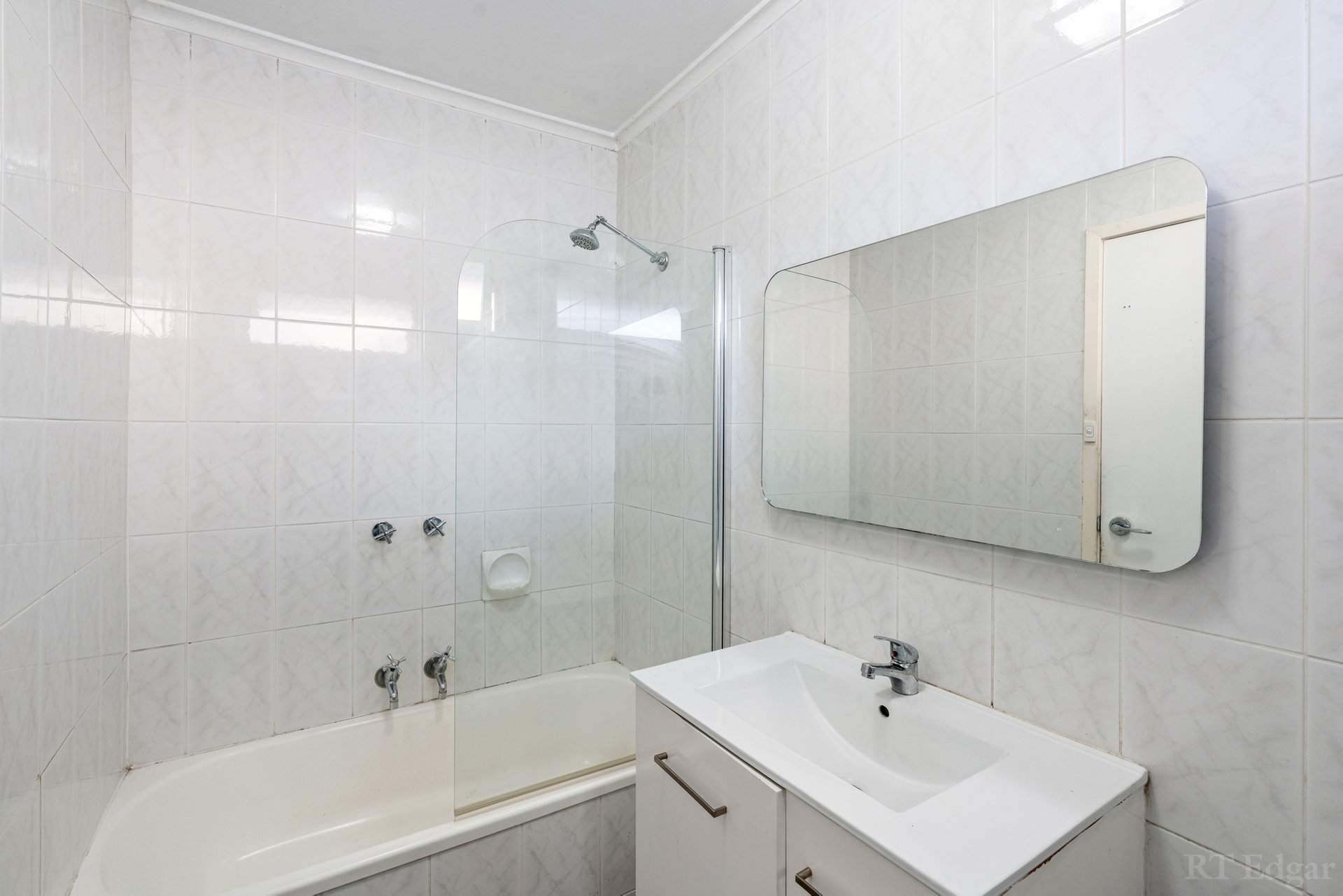 Property Gallery Thumbnail 6