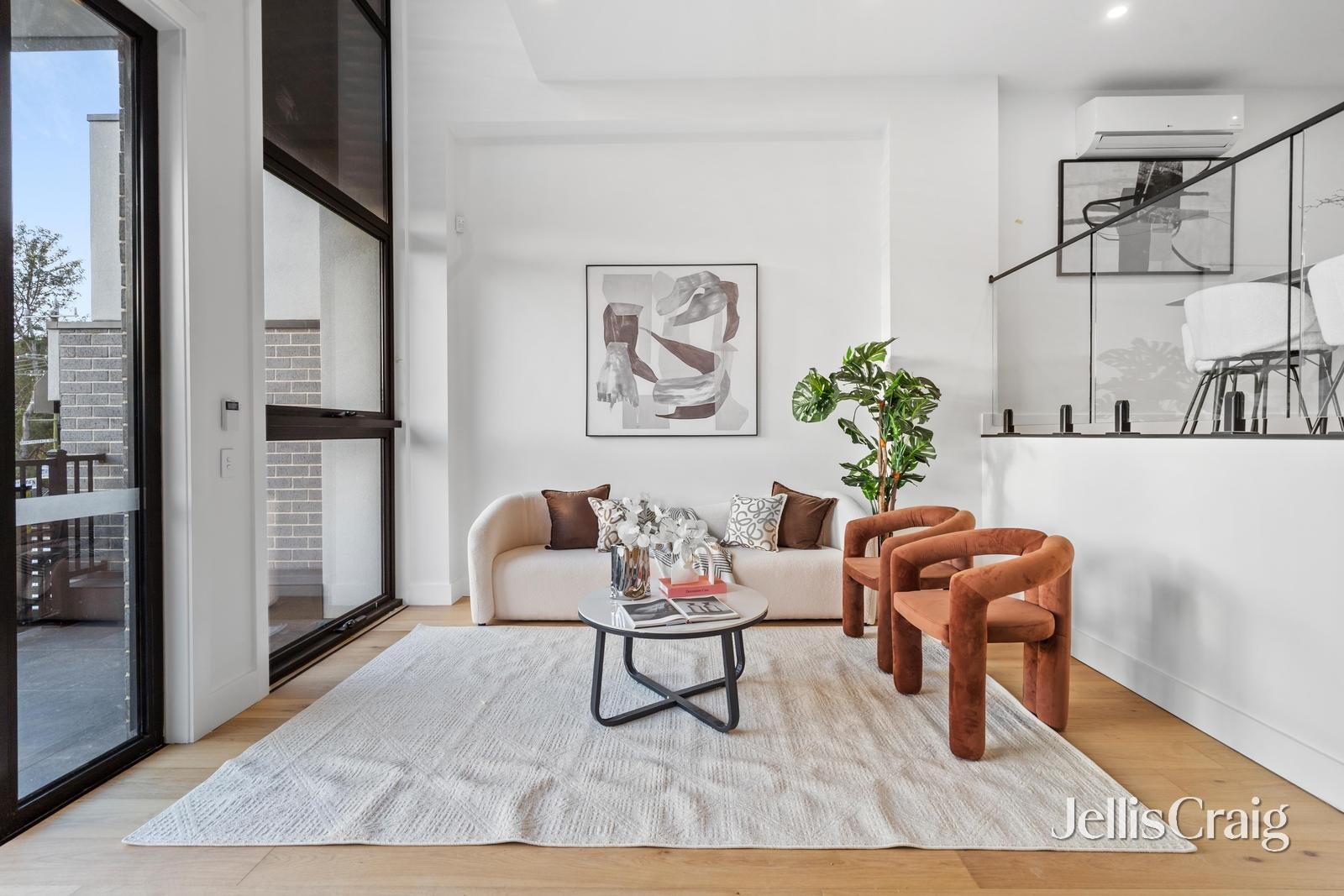 1-8/124-126 Huntingdale Road, Mount&nbsp;Waverley image 2