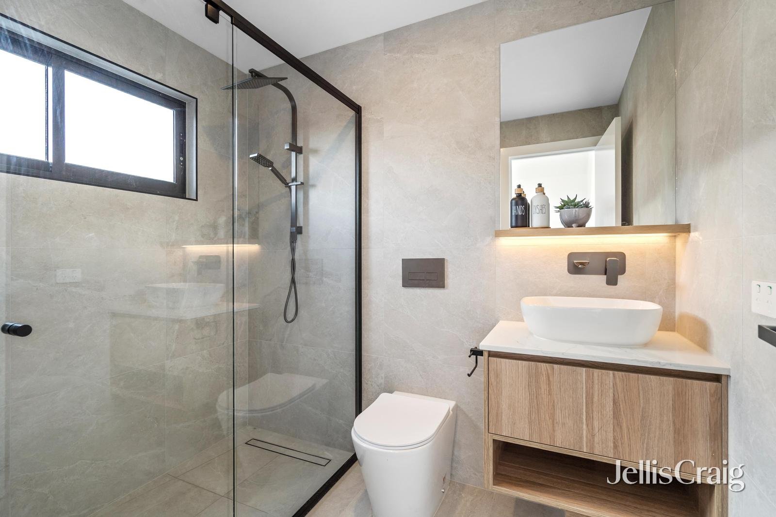 1-8/124-126 Huntingdale Road, Mount&nbsp;Waverley image 8