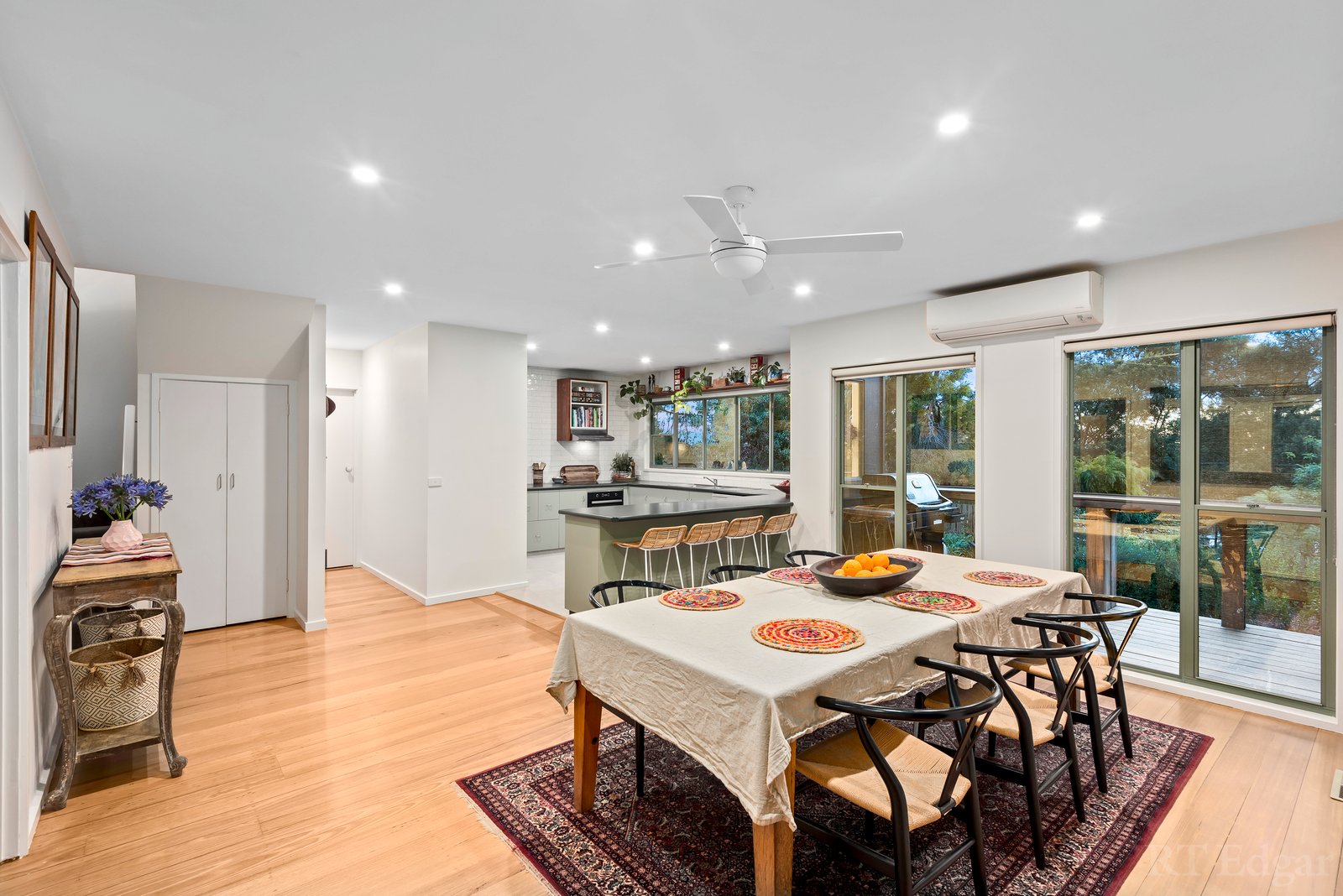 Property Gallery Thumbnail 6