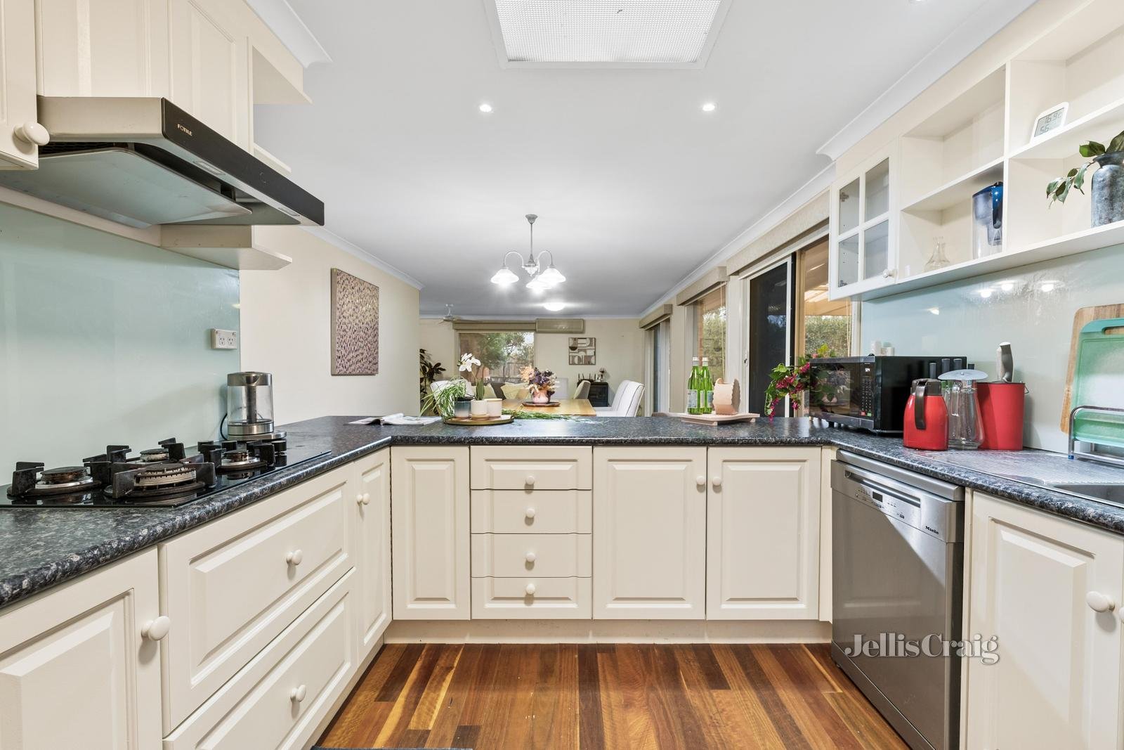 1 Adele Close, Narre Warren image 3