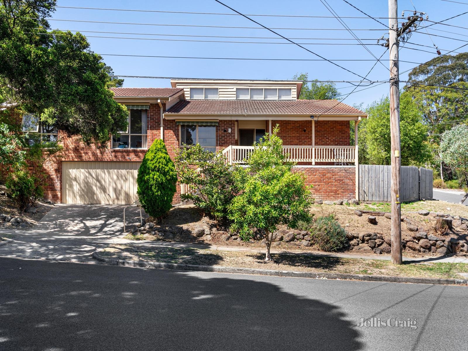 1 Adelyn Avenue, Donvale image 1