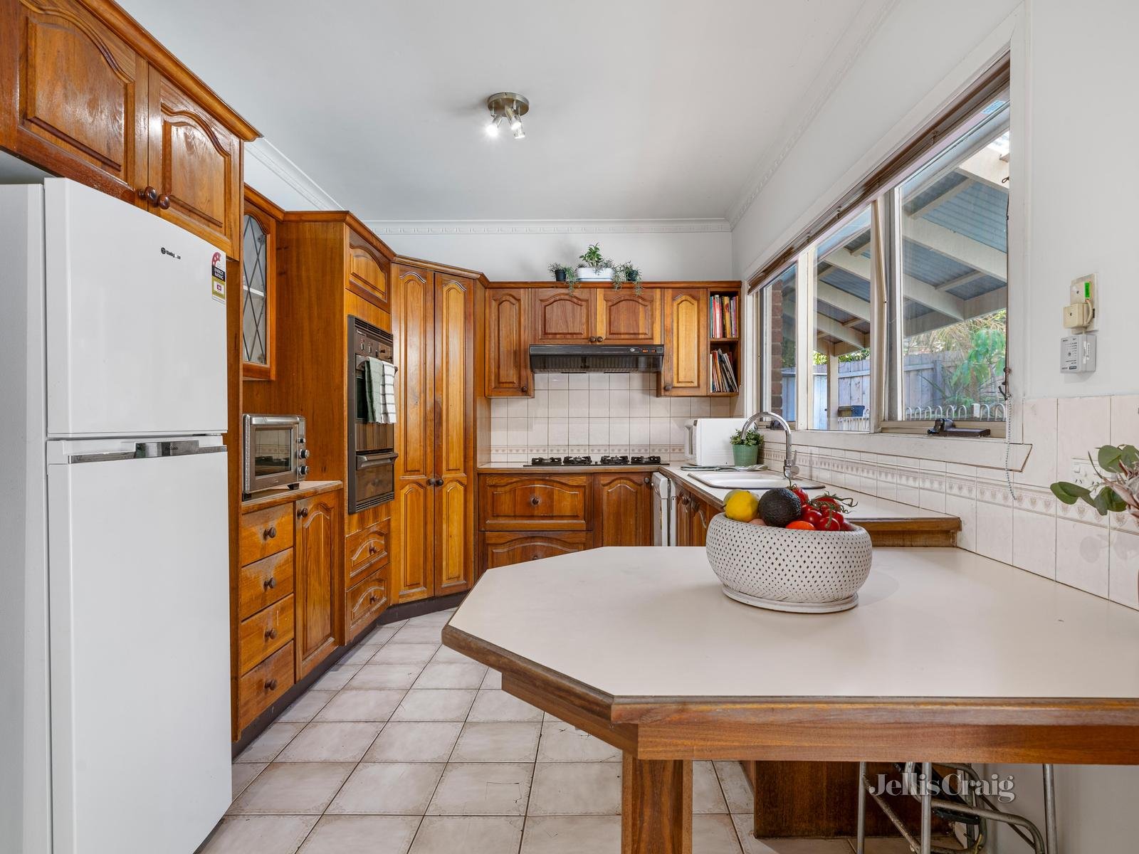 1 Adelyn Avenue, Donvale image 5