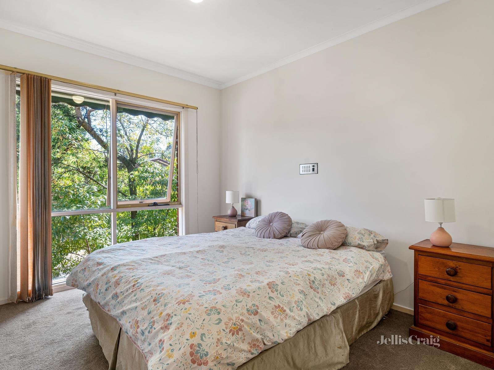 1 Adelyn Avenue, Donvale image 7