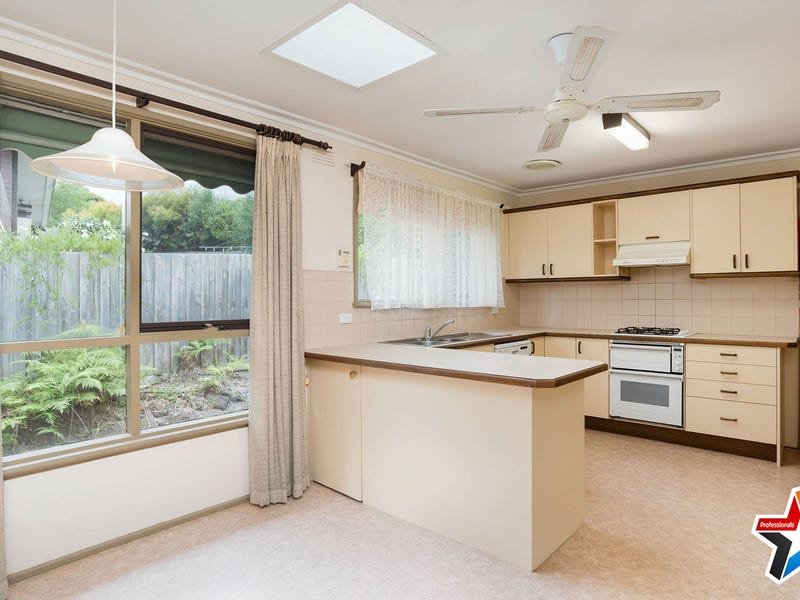 1 Ailsa Court, Ringwood image 5