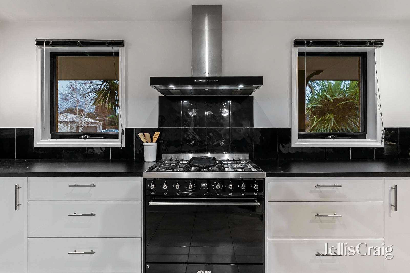 1 Antony Drive, Mornington image 5