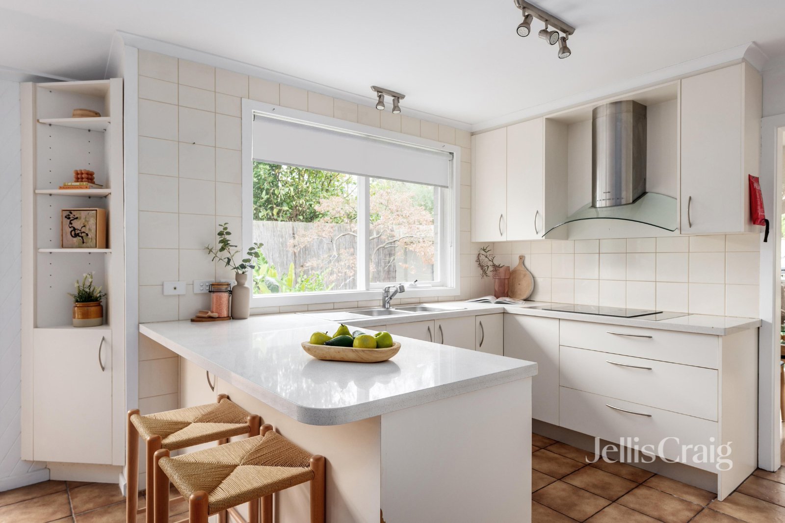 1 Appleblossom Court, Viewbank image 3