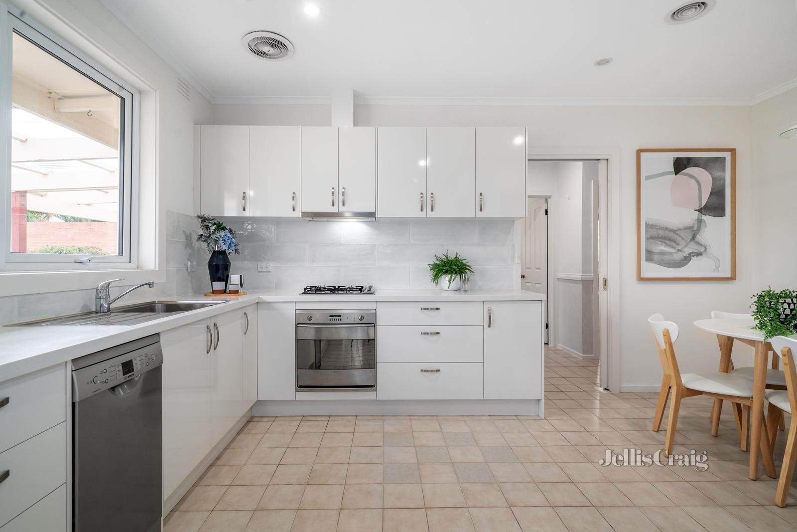 1 Aranda Court, Mulgrave image 4