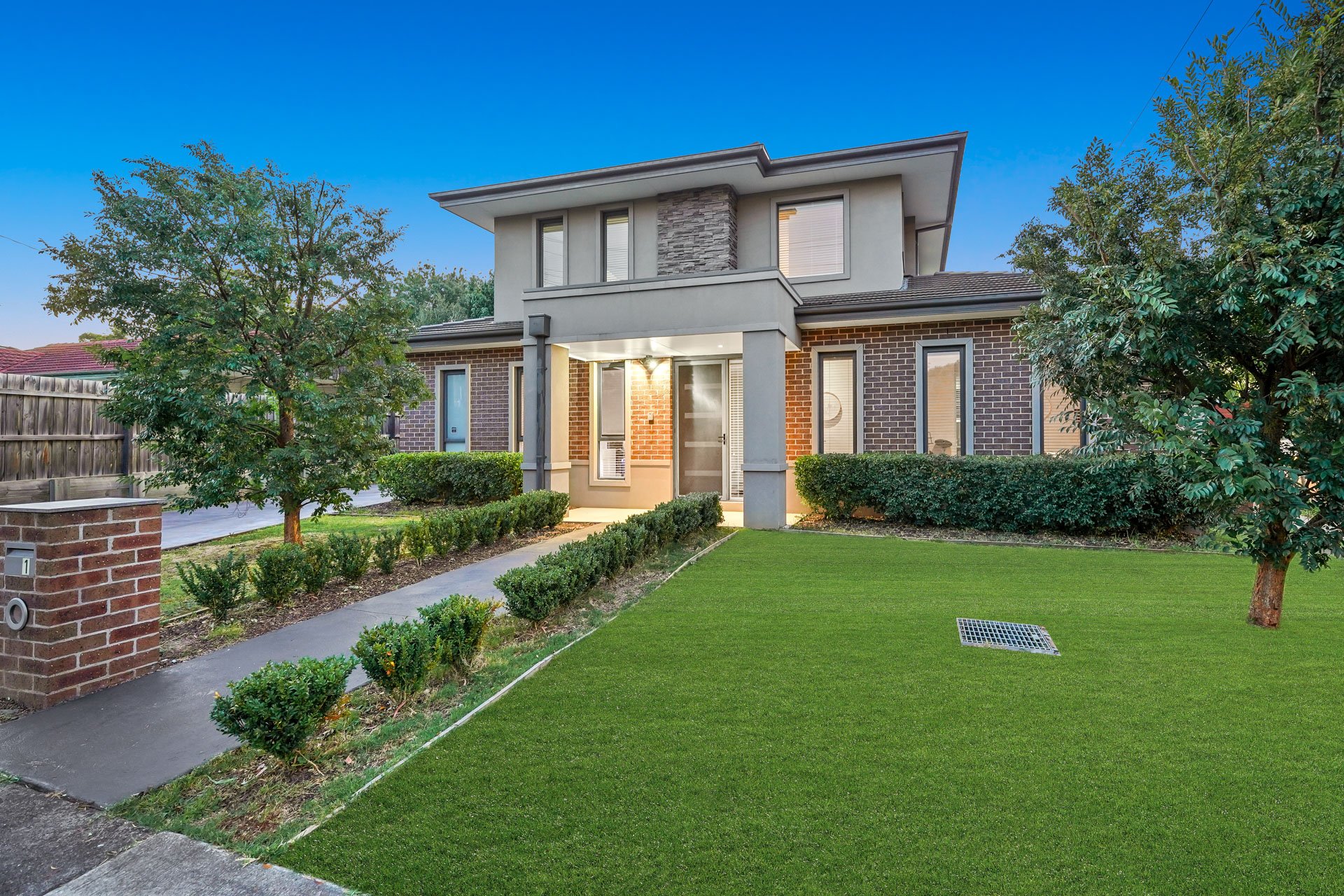 1 Arianne Road, Glen&nbsp;Waverley image 1