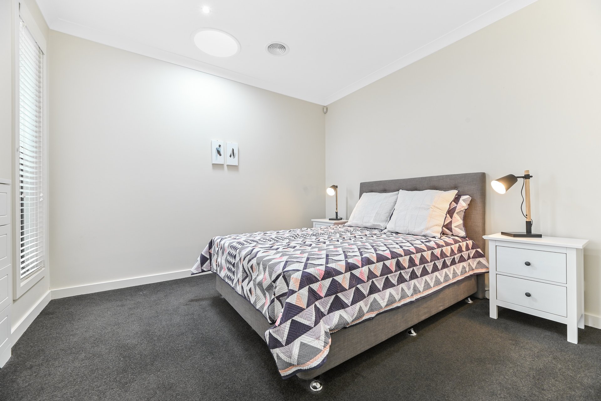 1 Arianne Road, Glen&nbsp;Waverley image 8