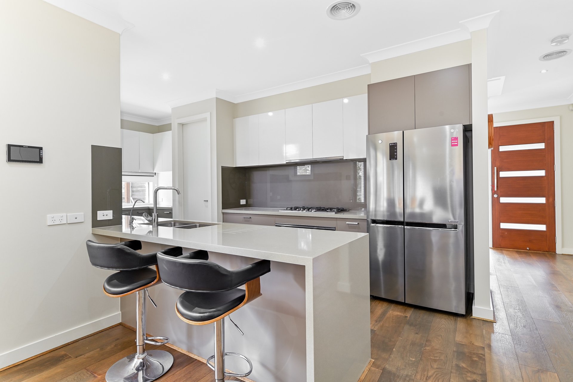 1 Arianne Road, Glen&nbsp;Waverley image 4
