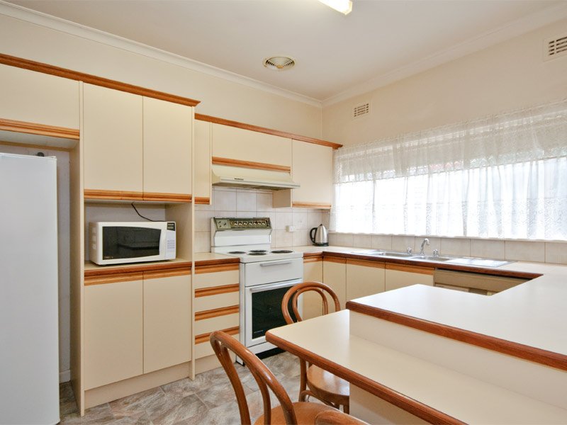 1 Arnott Street, Mont Albert North image 3